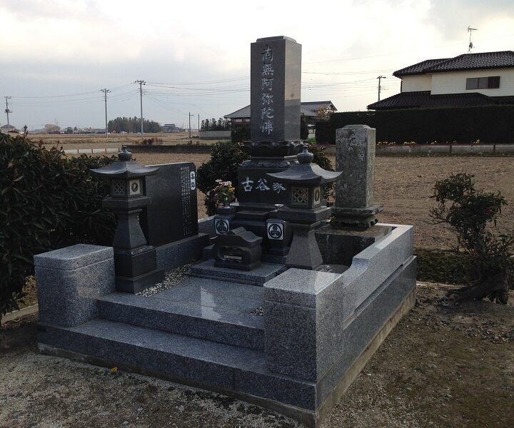 東日本大震災でも倒れなかったお墓｜デザイン墓石・お墓の購入・販売なら茨城県の山﨑石材店